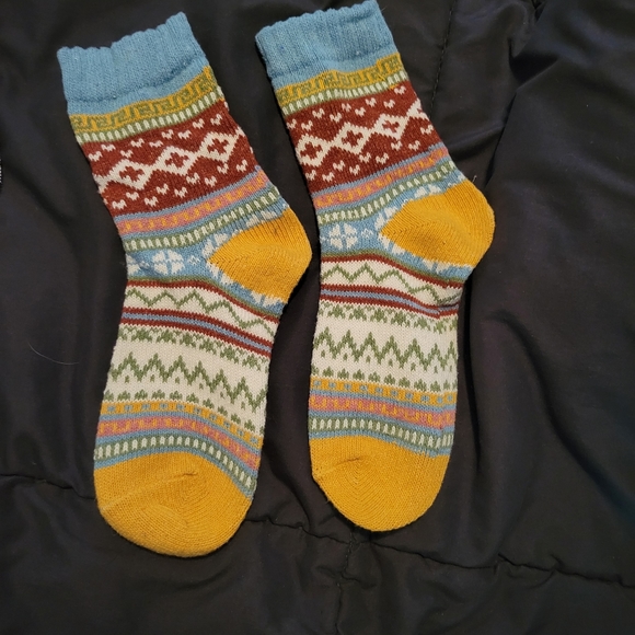 Nwot womens wool socks colorful pattern warm and cozy - Picture 1 of 1